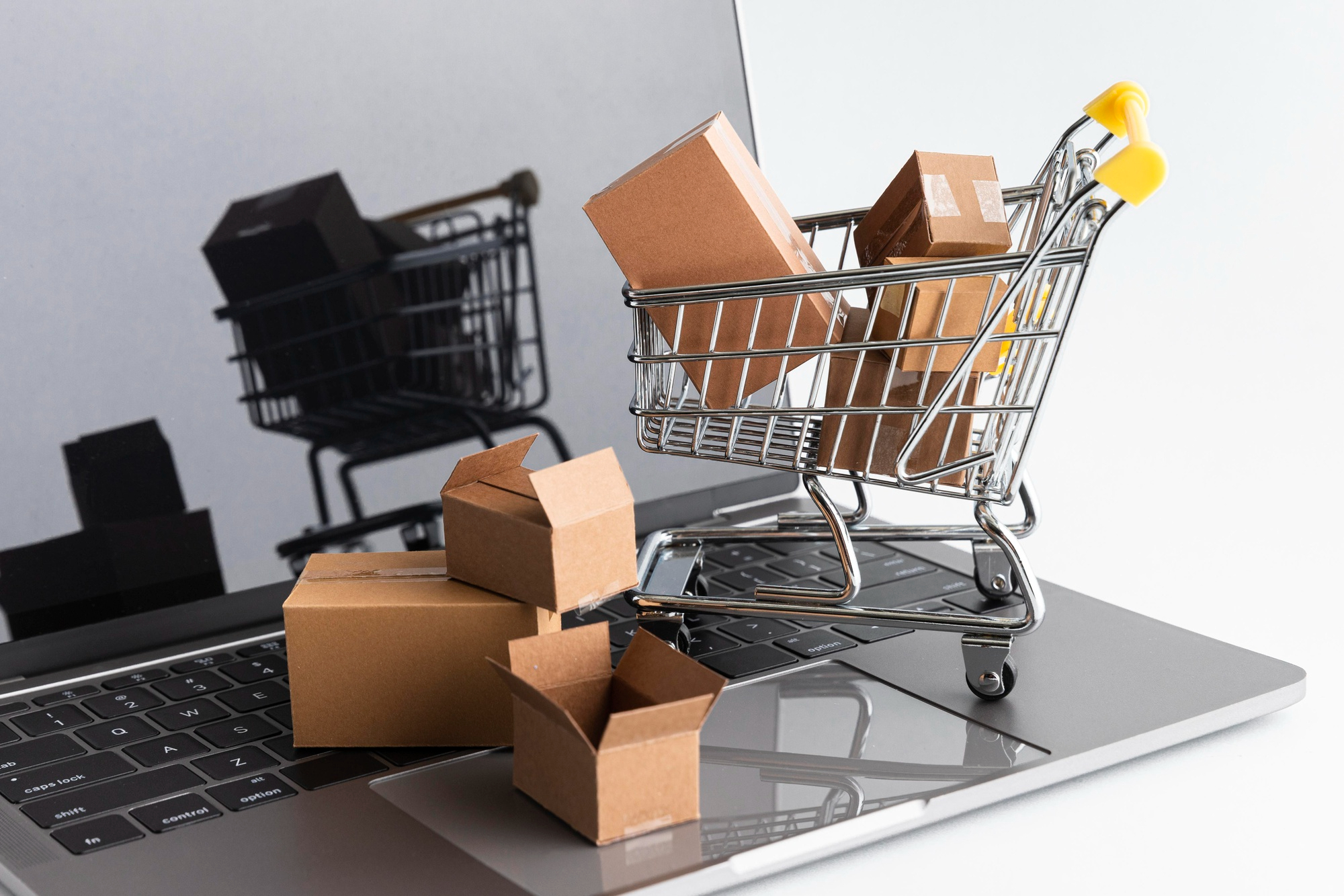 Zakupy hurtowe do sklepu internetowego - jak znaleźć dostawców?